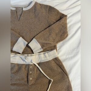 American Eagle Brown and Cream Waffle Lounge Set